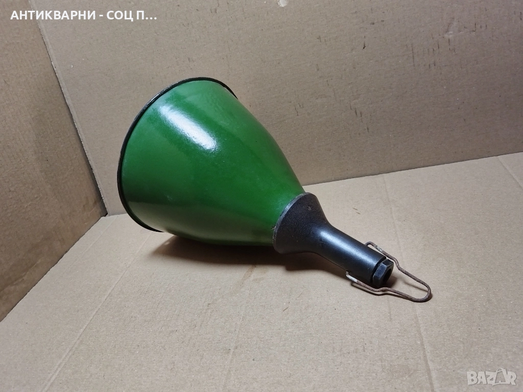 Стара Соц Емайлирана Индустриална Лампа. , снимка 1