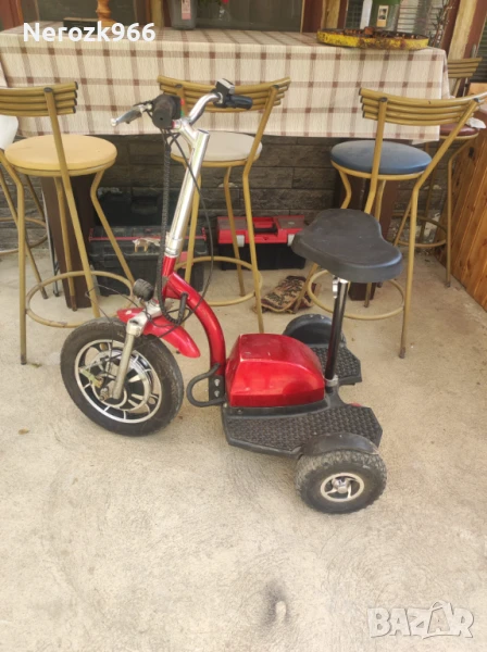 Електрическа триколка 500W - Червена, снимка 1