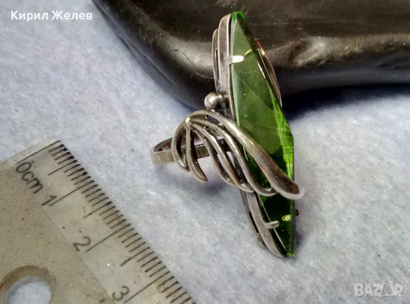 СТАР РУСКИ ДЕБЕЛО ПОСРЕБРЕН МЕЛХИОРЕН ПРЪСТЕН с ФАСЕТИРАН ЗЕЛЕН КРИСТАЛ ЧАСТ от КОМПЛЕКТ 25223, снимка 1