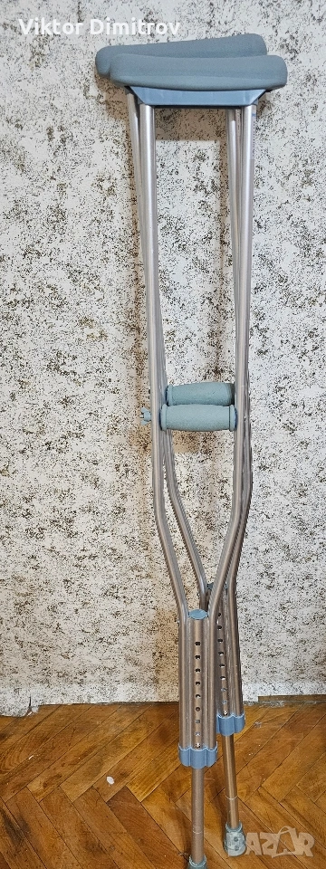 патерици , снимка 1