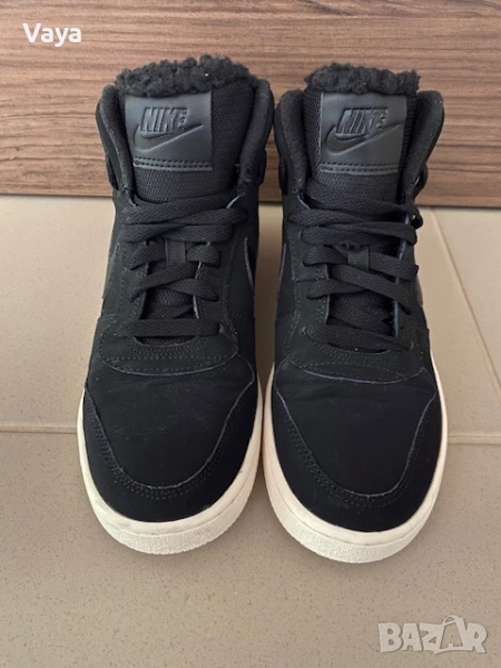 Дамски кецове Nike, снимка 1