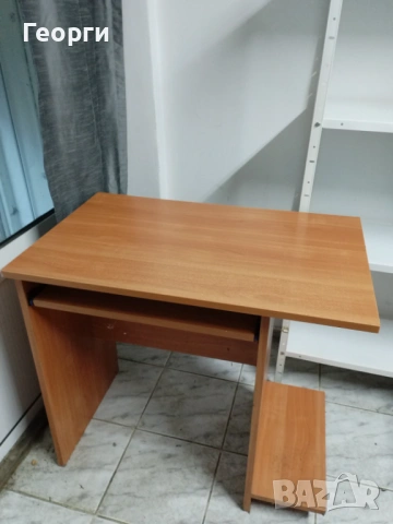 Компактно Компютърно Бюро с Издърпващ се Плот, снимка 3 - Бюра - 53639825