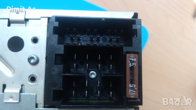 Радио VW GАММА 5 свалящ панел, снимка 4 - Аксесоари и консумативи - 52244586