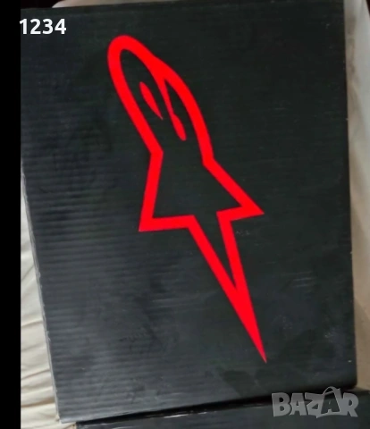 Продавам  Alpinestars SMX-1 R V2 Vented