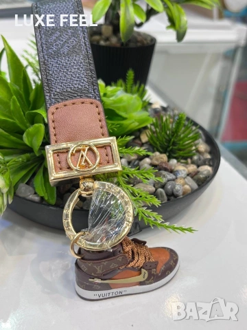Ключодържатели ⚜️ Louis Vuitton , снимка 11 - Подаръци за мъже - 53119004