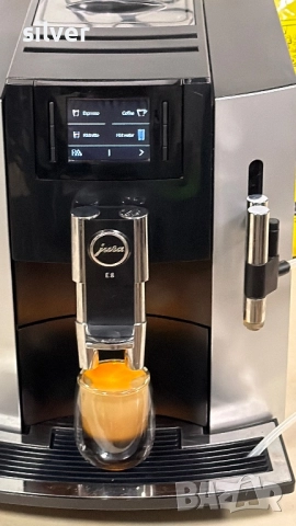 Кафемашина кафе автомат JURA E8 с гаранция, снимка 7 - Кафемашини - 52730303