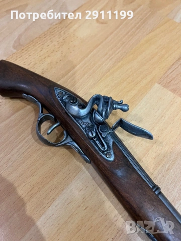 Реплика на кремъклия, снимка 2 - Антикварни и старинни предмети - 53815130