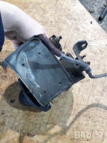 Стартер  Ауди А4 Б6 1.8Т 150кс, снимка 2 - Части - 53247445