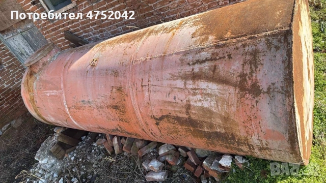 Продавам стоманена хоризонтална цистерна с вместимост около 4–5 тона., снимка 2 - Други машини и части - 53667989