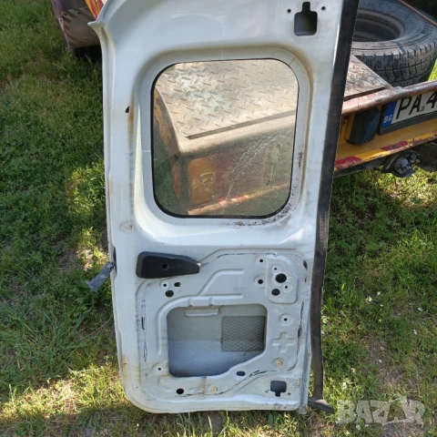 Задна дясна врата Дачия Логан МСВ 2006-2012 година Врата багажник, снимка 4 - Части - 50557915