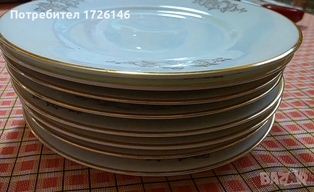 Порцеланови чинии със златен кант 8 бр. на AB Lidköpings Porslinsfabrik Sweden , снимка 2 - Чинии - 54044532