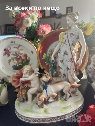 Sitzendorf Germany  Circa 1904 “ Дамата с херувим и куче” Код P2253, снимка 14 - Колекции - 54241563