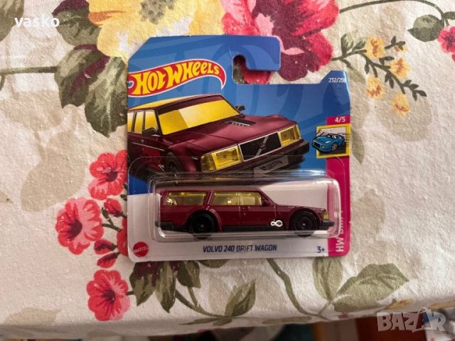 Hotwheels-нова, снимка 1 - Колекции - 45915734