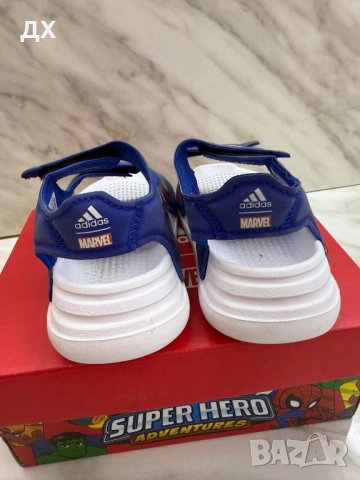 сандали adidas marvel, обувани точно веднъж, снимка 4 - Детски сандали и чехли - 51609589
