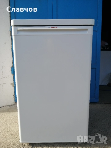 Малък хладилник с камера Bosch 