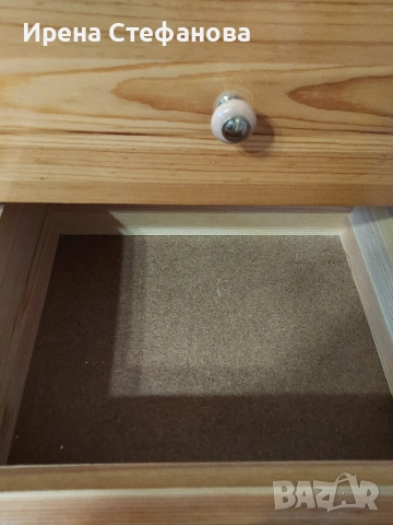 Малко шкафче от чам, снимка 2 - Шкафове - 52668665