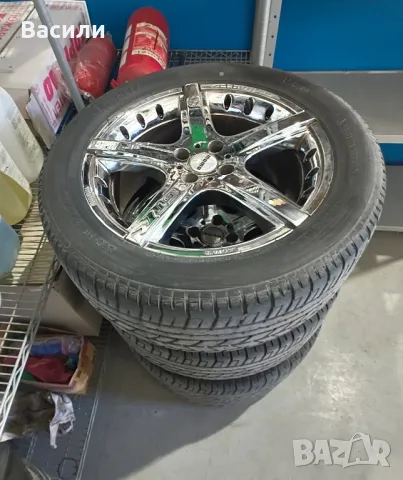 Хромирани Джанти Momo с гуми Pirelli 17 цола , снимка 4 - Гуми и джанти - 49071268