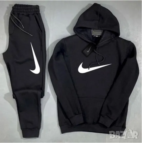 Nike, снимка 1 - Спортни дрехи, екипи - 48574488