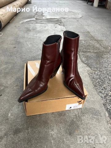 Кожени боти ZARA с висок ток