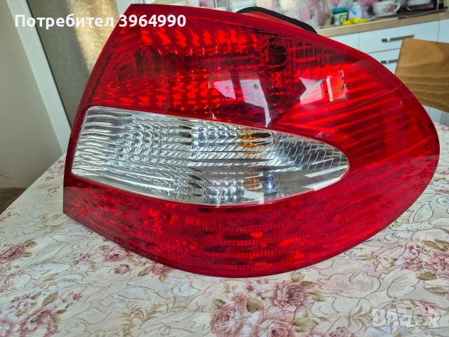 Кристален Оригинален Неразличим от нов десен стоп за Мерцедес CLK W209 ФЕЙСТЛИФТ 