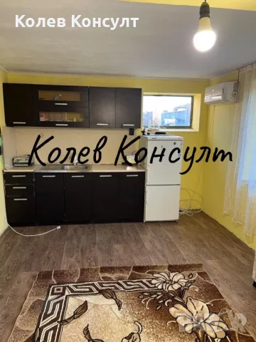 Продавам двуетажна къща в село Черногорово, снимка 1 - Къщи - 48763141