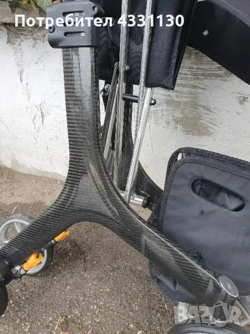 ролатор ,проходилка за възрастни карбонова, снимка 10 - Ролатори - 50250017