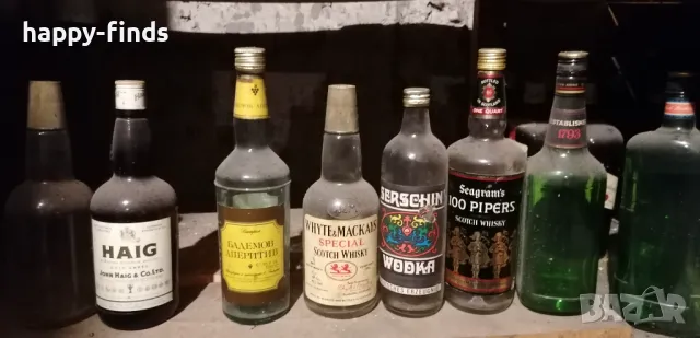 Винтидж колекционерски бутилки от уиски, коняк, водка, снимка 1