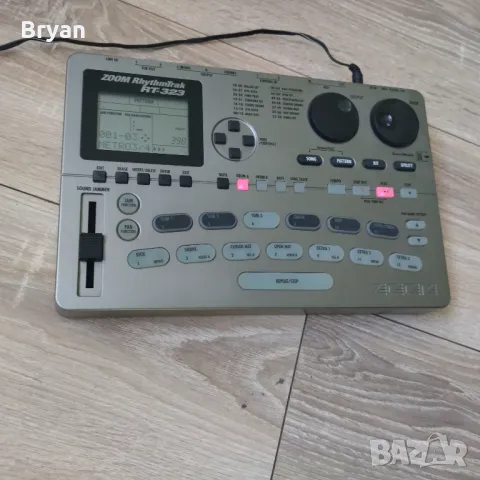 ZOOM RT-323 drum machine / дръм машина, снимка 3 - Други - 48606447