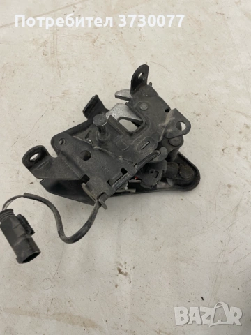 BMW F07 F10 F11 F06 F13 F01 F02 закопчалки капак ключалка, снимка 4 - Части - 53186876