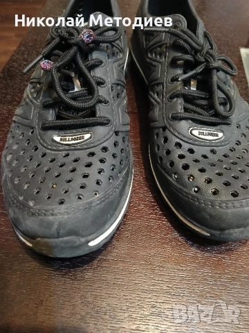 Запазени обувки няма скъсано и ли протрито номер 42