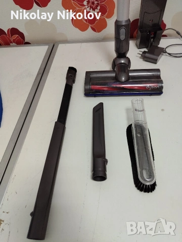 прахосмукачка Dyson v6 , снимка 7 - Прахосмукачки - 54016421