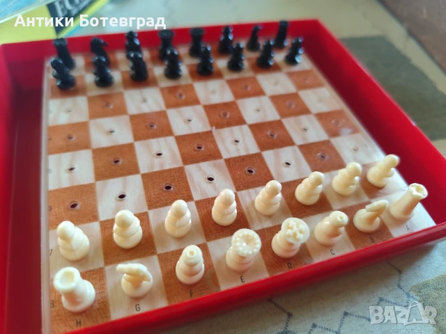 Стар туристически шах , снимка 2 - Други ценни предмети - 50667504