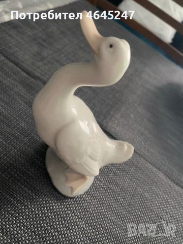 Порцеланова фигурка