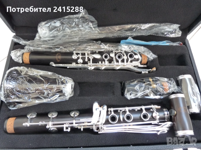 Продавам чисто нов Сол кларинет Бьом система дървен