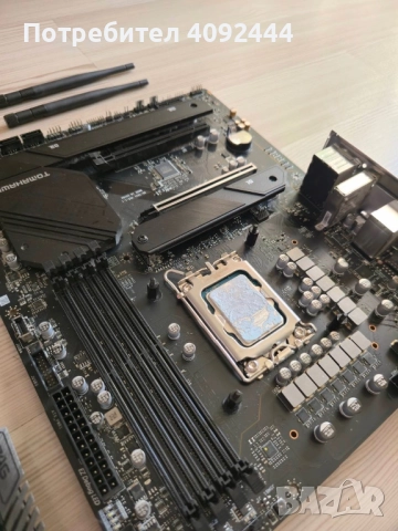 Процесор Intel Core i5-12600KF с  платка MSI MAG B660 TOMAHAWK DDR4, снимка 2 - Процесори - 52747444