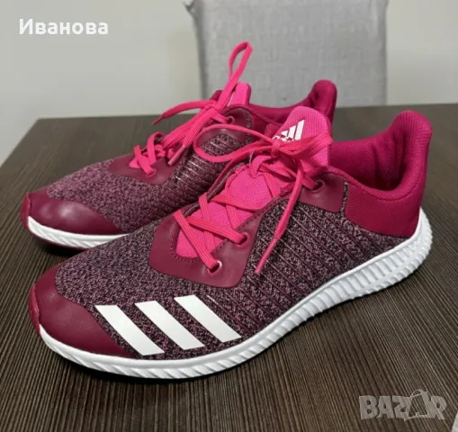 Оригинални дамски Adidas , снимка 1 - Маратонки - 47389736