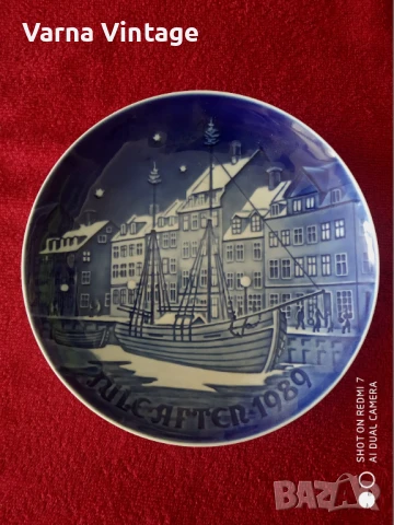 Колекционерска порцеланова чиния Бъдни вечер 1989 г. серия JULEAFTEN. Bing & Grøndahl Дания., снимка 2 - Колекции - 51338267