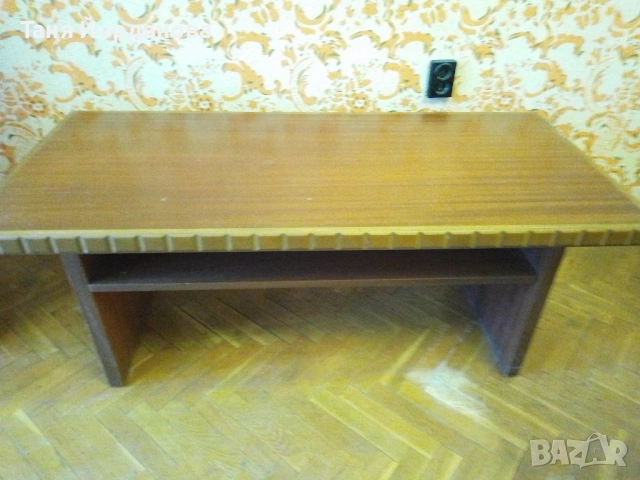 Холна маса масив 60/130см, височина 50см, снимка 2 - Маси - 53805071