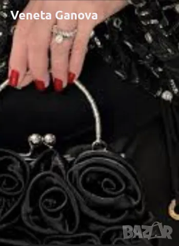 Сатенена нечерна чантичка, снимка 2 - Чанти - 49978443