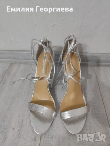 Сребърни сандали 41 номер, снимка 5 - Дамски обувки на ток - 50557229
