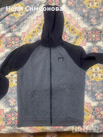 Спортен комплект, снимка 2 - Спортни дрехи, екипи - 52790820