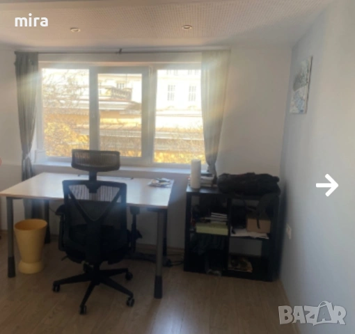 Обзаведено ателие Докторски паметник с изглед към Софийски университет