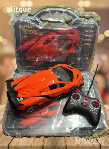 Класическа кола 1:16, с дистанционно управление, в куфар