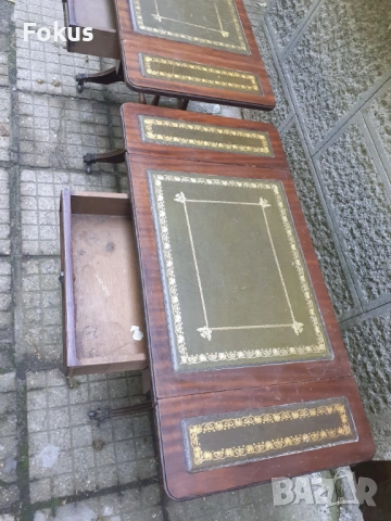 Две винтич масички от махагон със зелена кожа и златен лист, снимка 4 - Антикварни и старинни предмети - 53429510