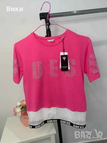 Нова тениска на Guess за 16г но е подходяща и за S размер , снимка 3 - Тениски - 50918259
