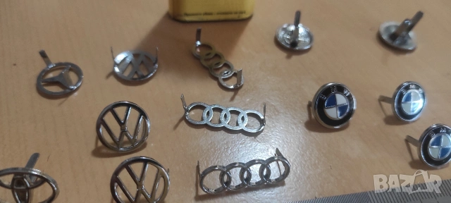 Брошки за дрехи с емблеми на автомобили BMW , Mercedes, Volkswagen, Toyota , Audi ! , снимка 4 - Други - 53323007