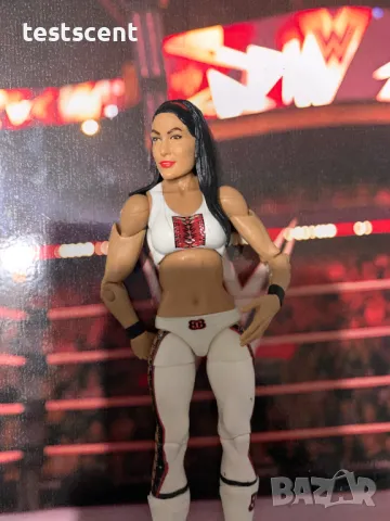 Екшън фигура WWE Brie Bella Бри Бела mattel elite action figure играчка bella twins, снимка 10 - Фигурки - 48747607