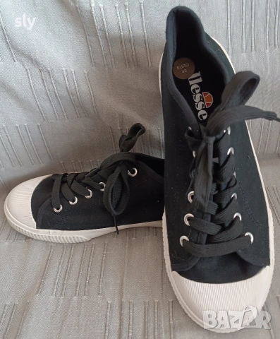 Ellesse чисто нови оригинални кецове номер 43 