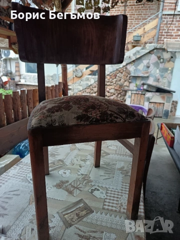 Масивен дървен стол