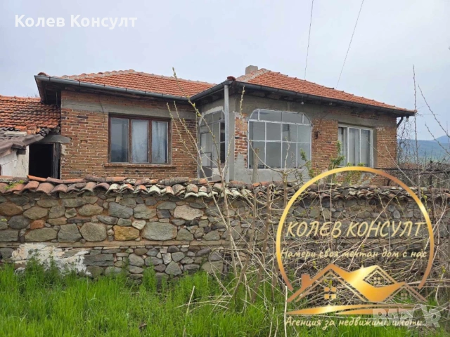 Едноетажна къща село Искра,Първомай, снимка 3 - Къщи - 54218129